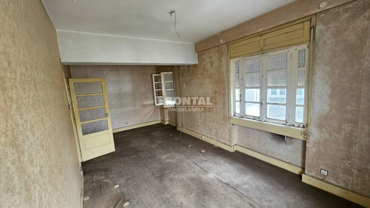 Apartamento T5 para Venda em Cedofeita, Santo Ildefonso, Sé, Miragaia, São Nicolau e Vitória Foto 3
