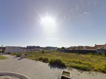 Terreno para Venda em Castêlo da Maia