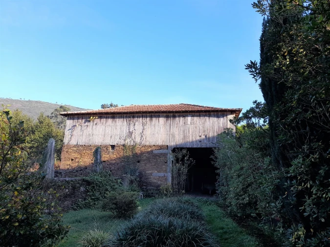 Moradia T5 para Venda em Venade e Azevedo Foto 5