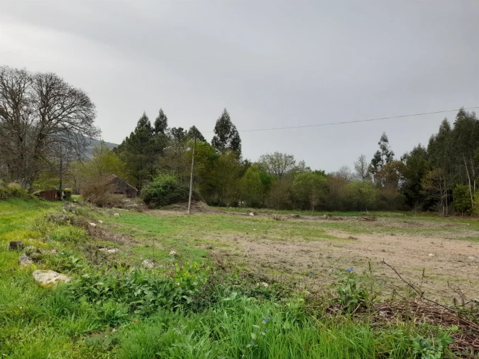 Terreno para Venda em Sapardos Foto 1