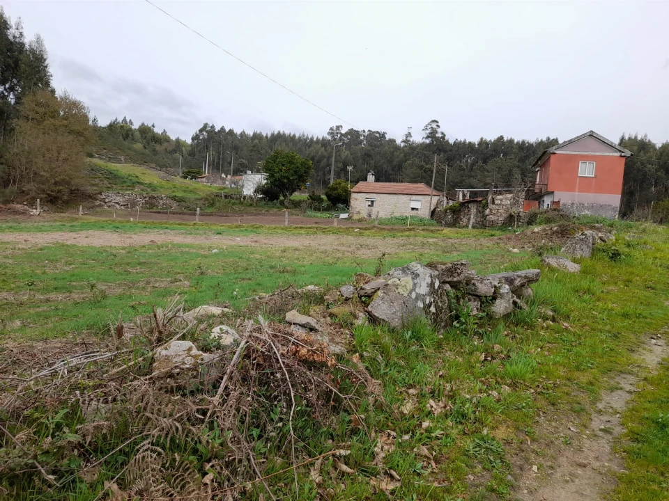 Terreno para Venda em Sapardos Foto 5