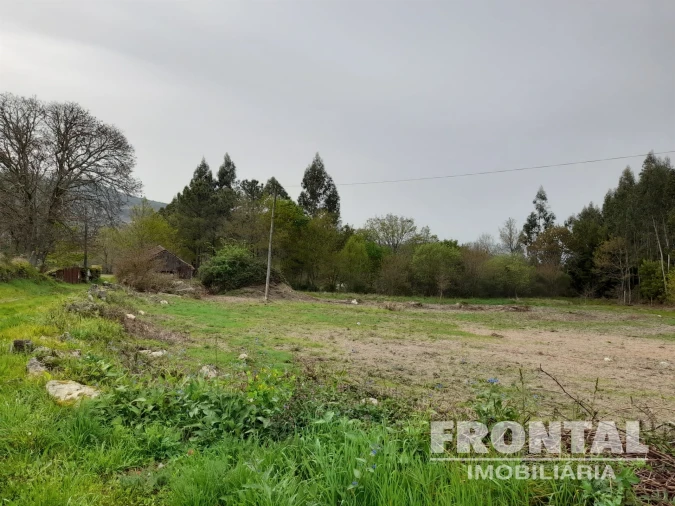 Terreno para Venda em Sapardos Foto 2
