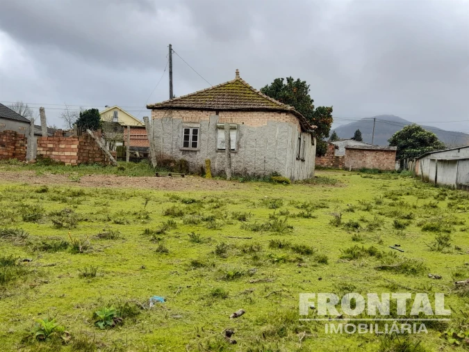Terreno para Venda em Campos e Vila Meã Foto 12