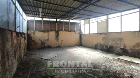 Armazém para Venda em Cedofeita, Santo Ildefonso, Sé, Miragaia, São Nicolau e Vitória