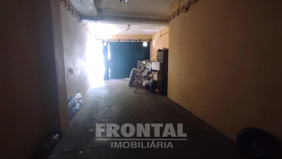 Armazém para Venda em Cedofeita, Santo Ildefonso, Sé, Miragaia, São Nicolau e Vitória Foto 4