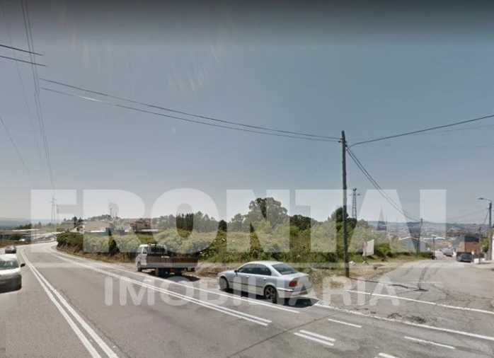 Terreno para Venda em Fânzeres e São Pedro da Cova Foto 3