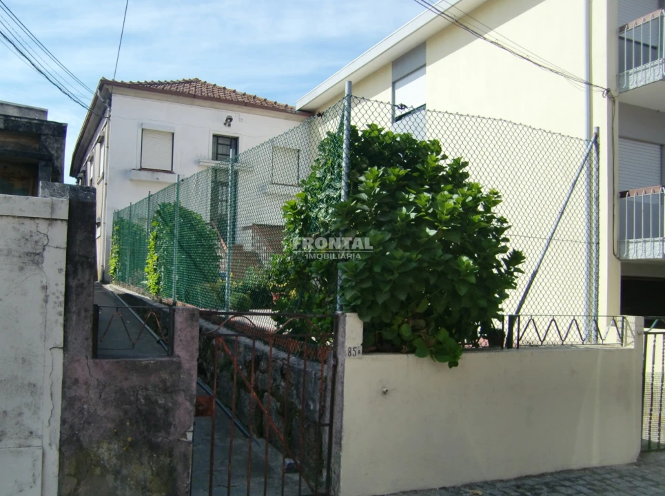 Terreno para Venda em São Mamede de Infesta e Senhora da Hora Foto 2