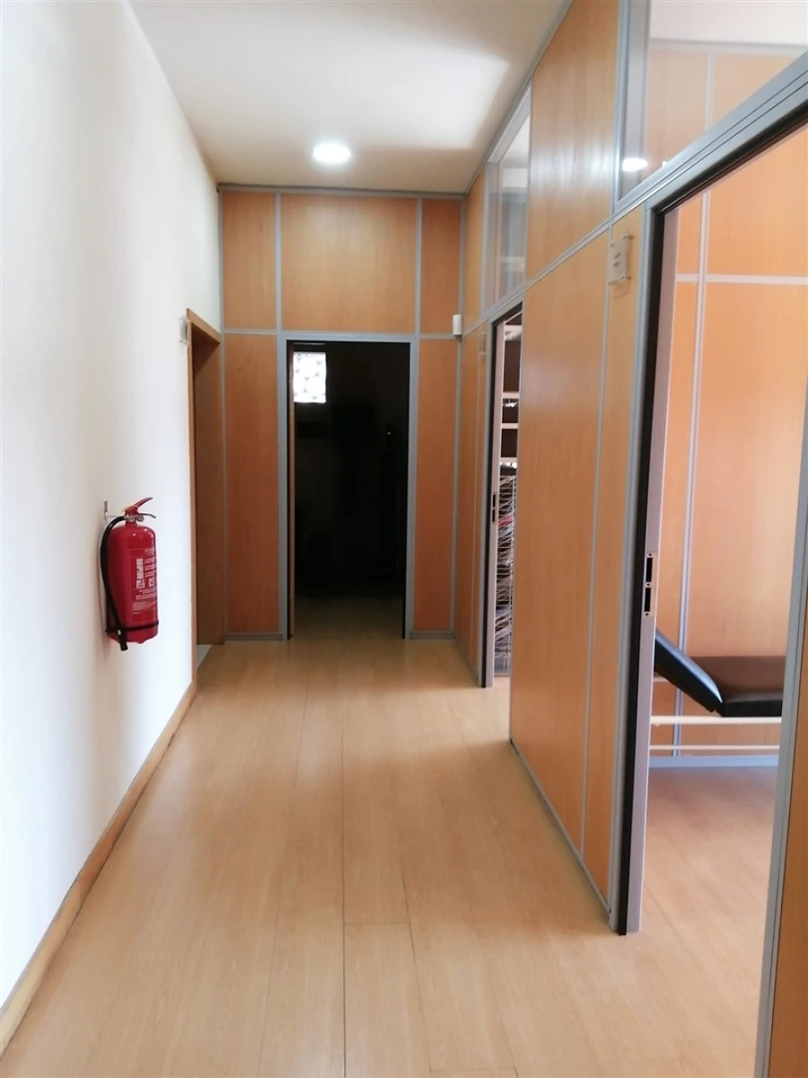 Armazém para Venda em Bougado (São Martinho e Santiago) Foto 8