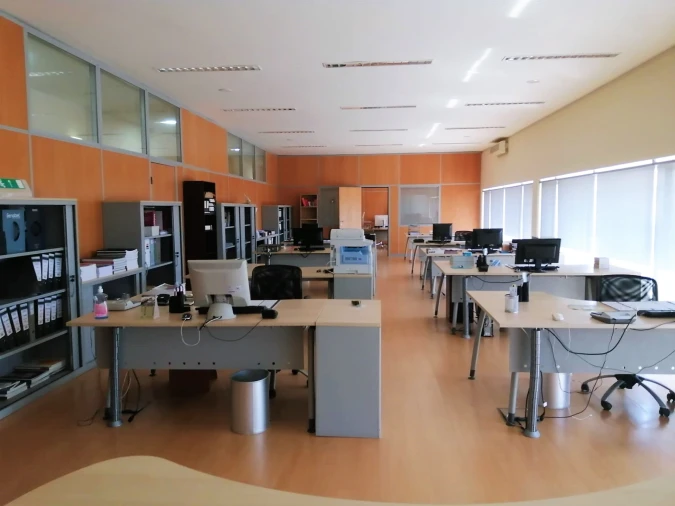 Armazém para Venda em Bougado (São Martinho e Santiago) Foto 15