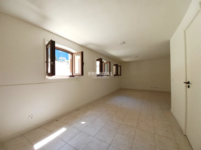 Moradia T5 para Venda em Gulpilhares e Valadares Foto 15