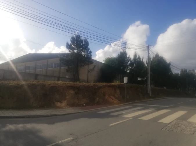 Terreno para Venda em Fânzeres e São Pedro da Cova Foto 2