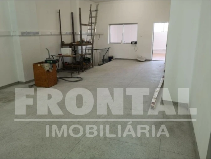 Loja para Venda em Campanhã