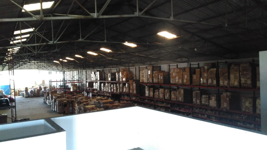 Armazém para Venda em São Pedro Fins Foto 3