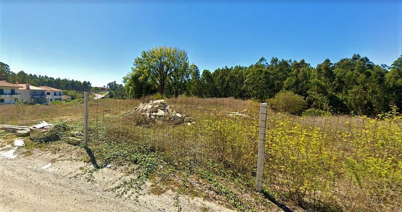Terreno para Venda em Retorta e Tougues Foto 12