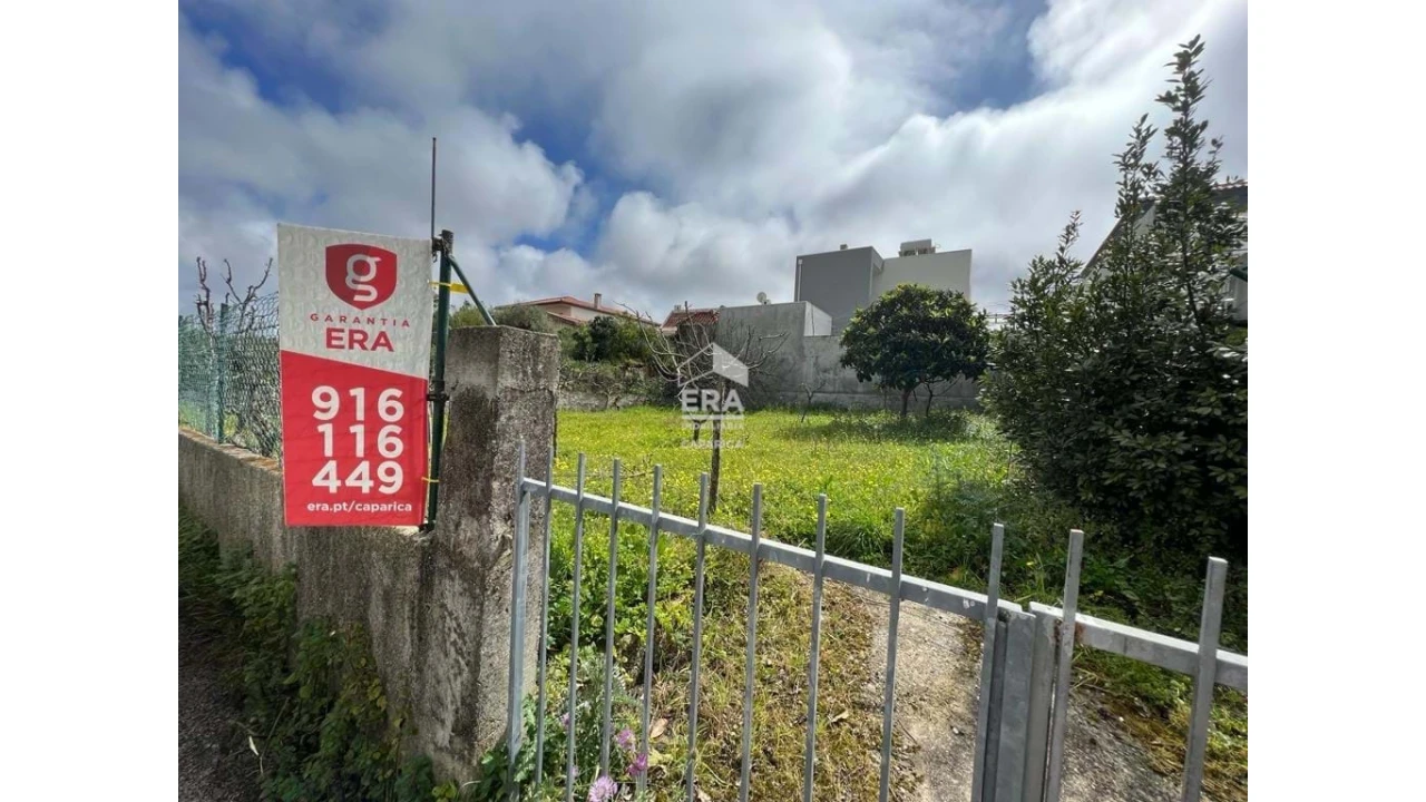 Terreno para Venda em Costa da Caparica Foto 1