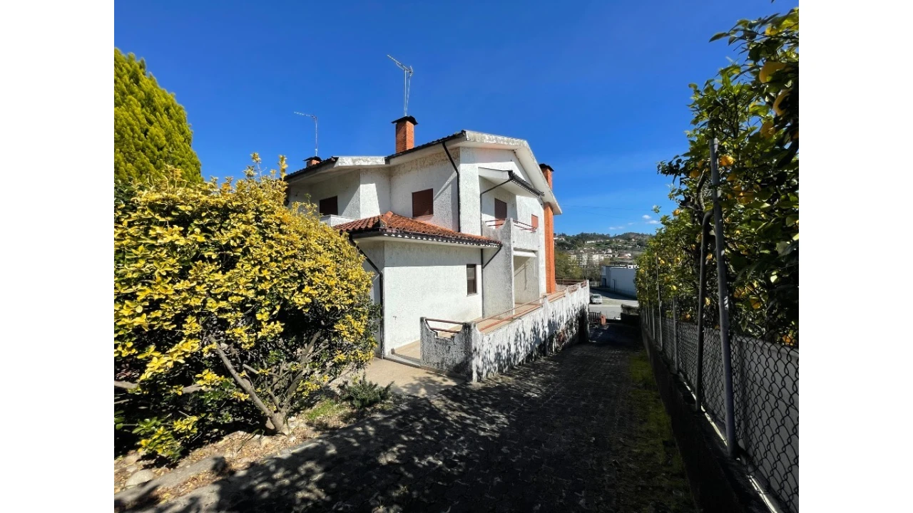 Moradia T4 para Venda em Grade e Carralcova Foto 19