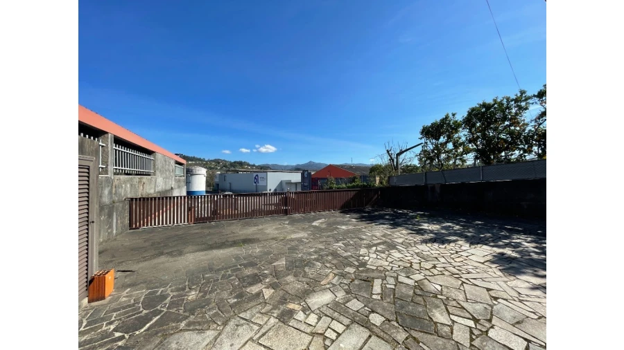 Moradia T4 para Venda em Grade e Carralcova Foto 22