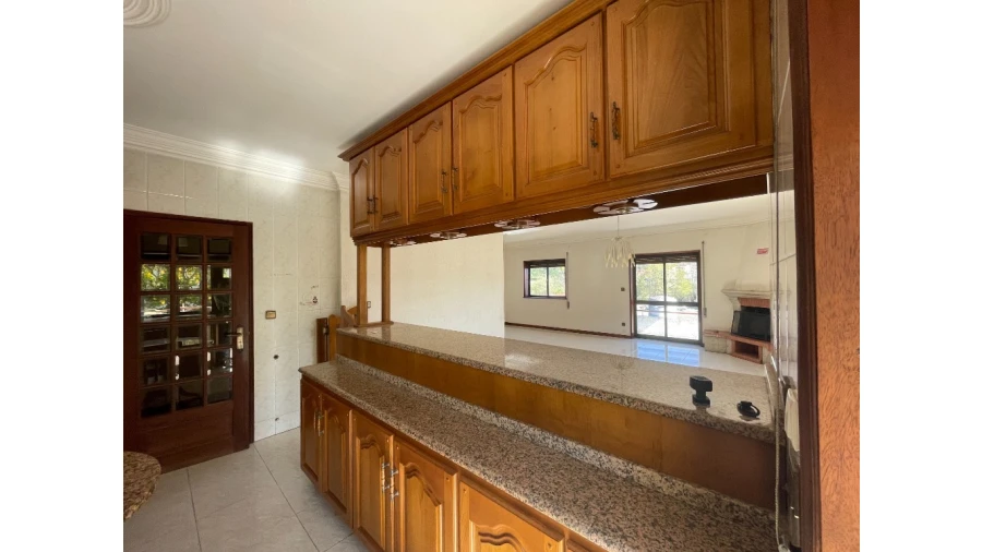 Moradia T4 para Venda em Grade e Carralcova Foto 7