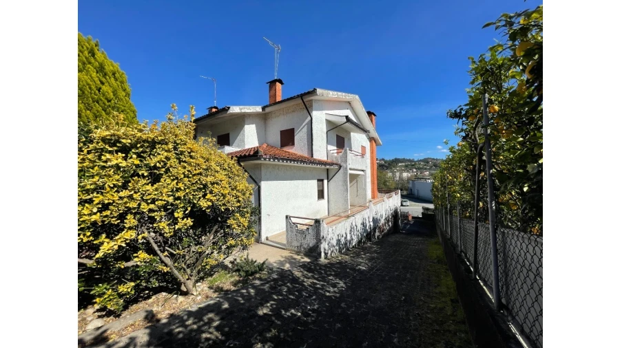 Moradia T4 para Venda em Grade e Carralcova Foto 19