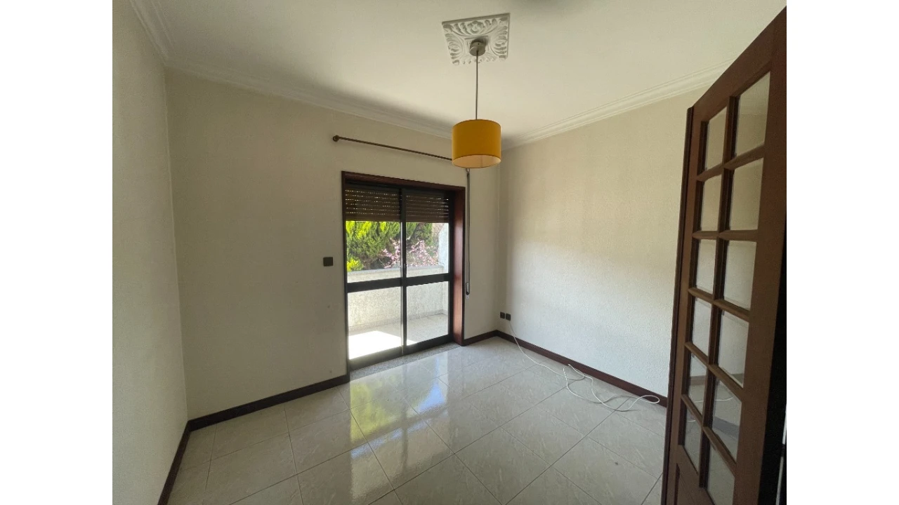 Moradia T4 para Venda em Grade e Carralcova Foto 15