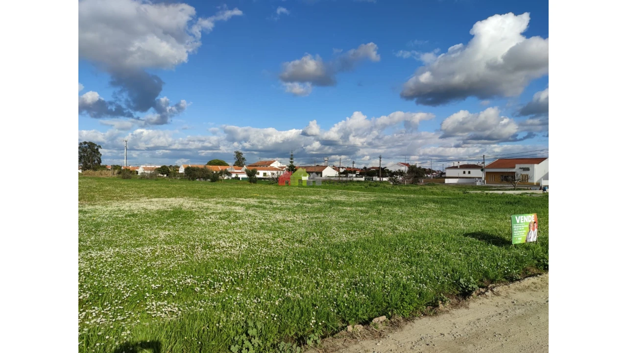 Terreno para Venda em Foros de Vale de Figueira Foto 5