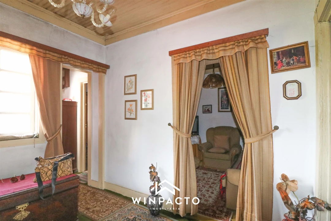 Moradia T0 para Venda em Nelas Foto 13