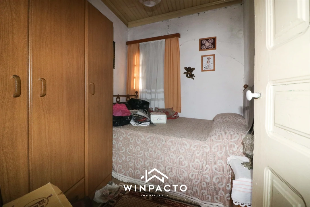 Moradia T0 para Venda em Nelas Foto 18