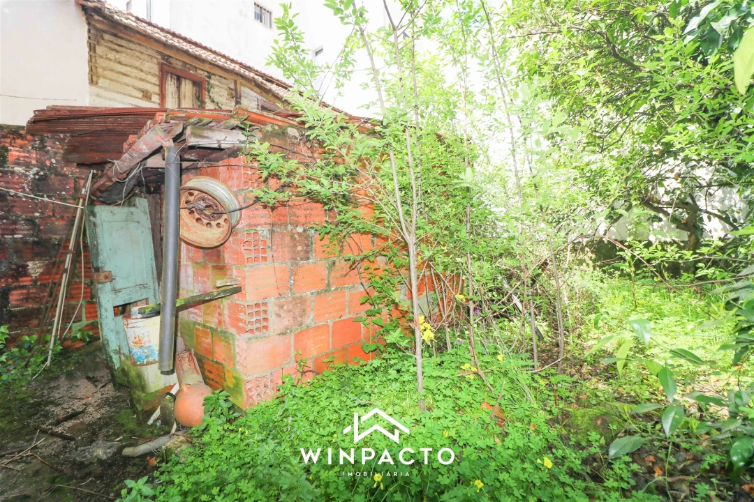 Moradia T0 para Venda em Nelas Foto 4