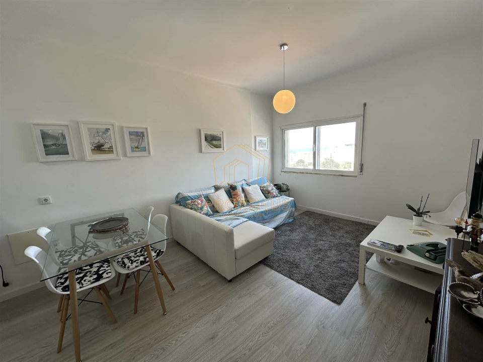 Apartamento T1 para Venda em Buarcos Foto 4