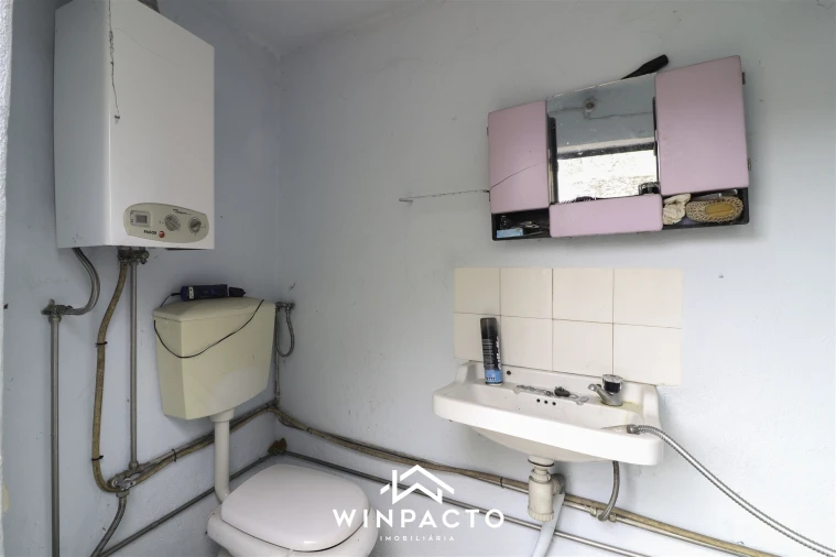 Moradia T4 para Venda em Senhorim Foto 38