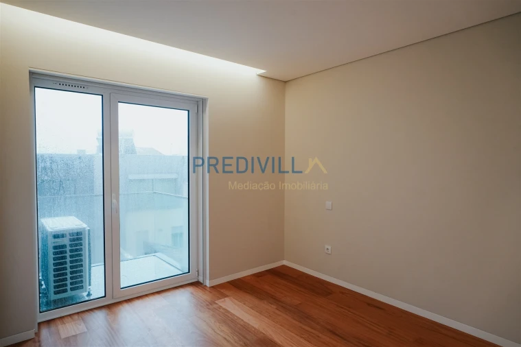 Apartamento T3 para Venda em Póvoa de Varzim, Beiriz e Argivai Foto 3