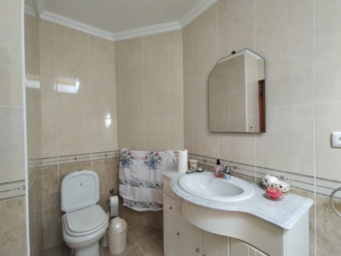 Apartamento T5 para Venda em Buarcos Foto 12