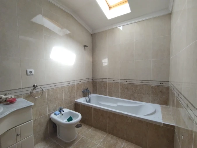 Apartamento T5 para Venda em Buarcos Foto 13