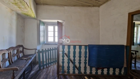 Moradia T3 para Venda em Santa Maria da Devesa