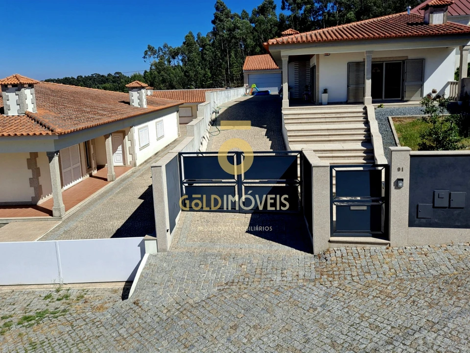 Moradia T3 para Venda em Duas Igrejas Foto 17