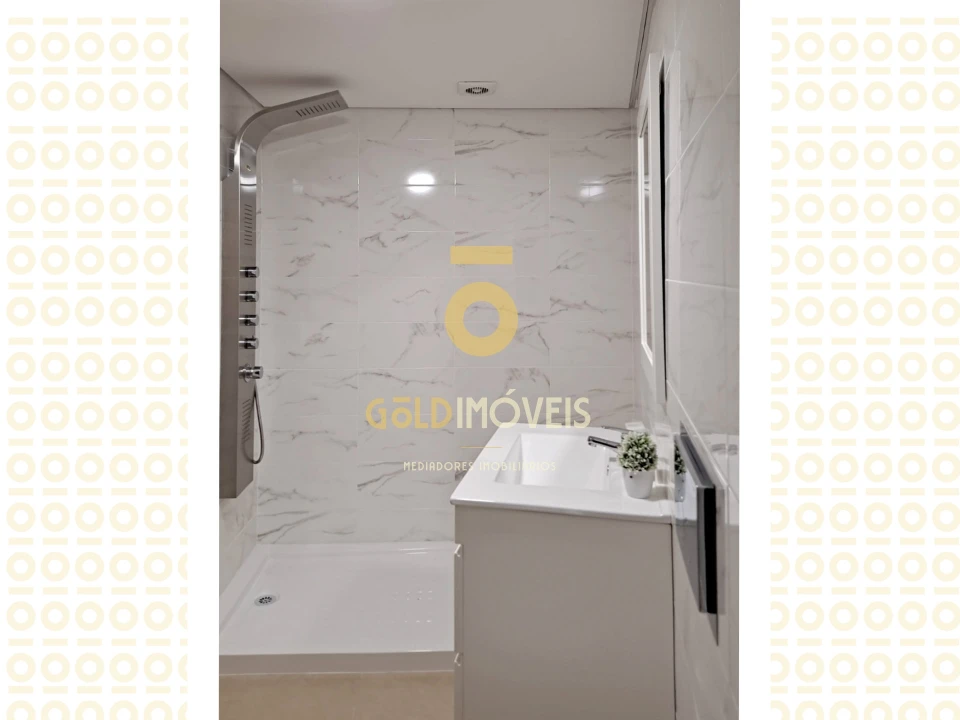 Moradia T3 para Venda em Duas Igrejas Foto 21