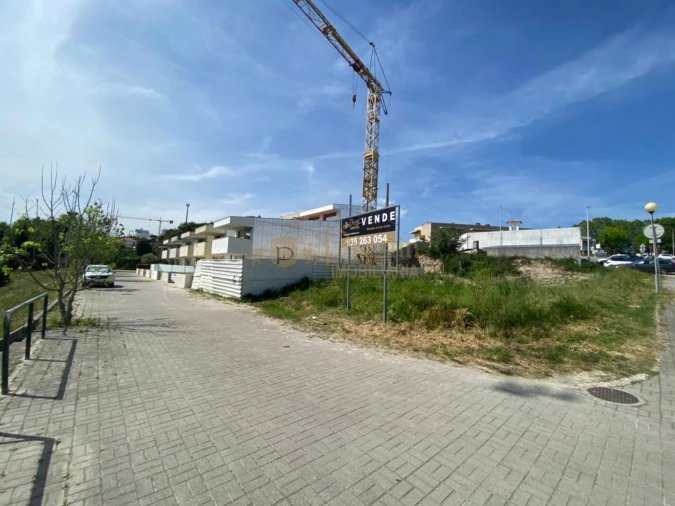 Terreno para Venda em Mesão Frio Foto 2