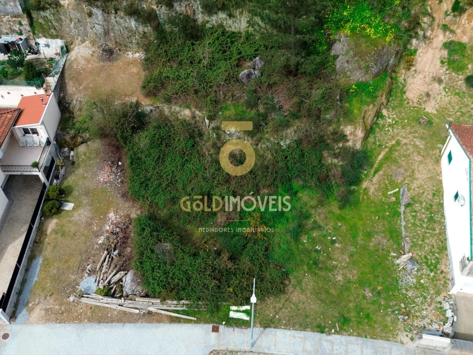 Terreno para Venda em Alpendorada, Várzea e Torrão Foto 3