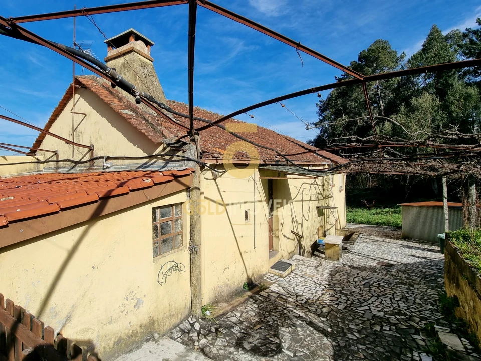 Moradia T5 para Venda em Milheiros de Poiares Foto 14