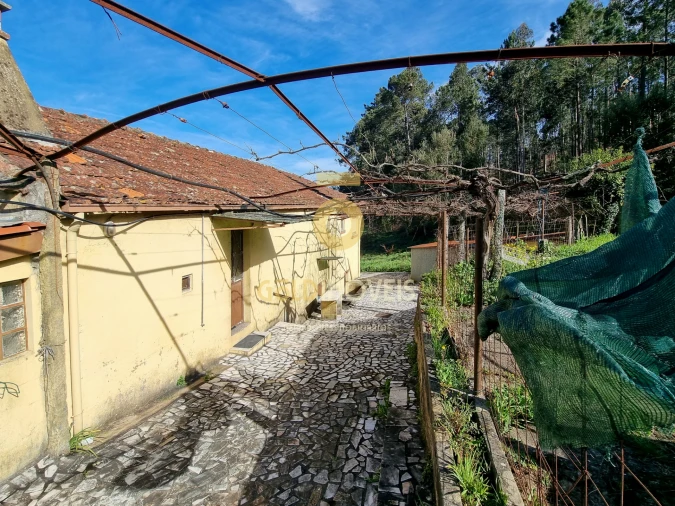 Moradia T5 para Venda em Milheiros de Poiares Foto 18