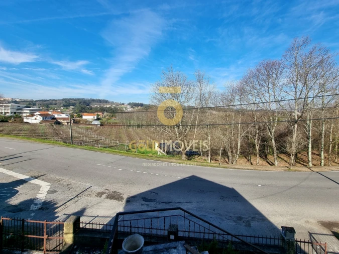 Moradia T5 para Venda em Milheiros de Poiares Foto 9