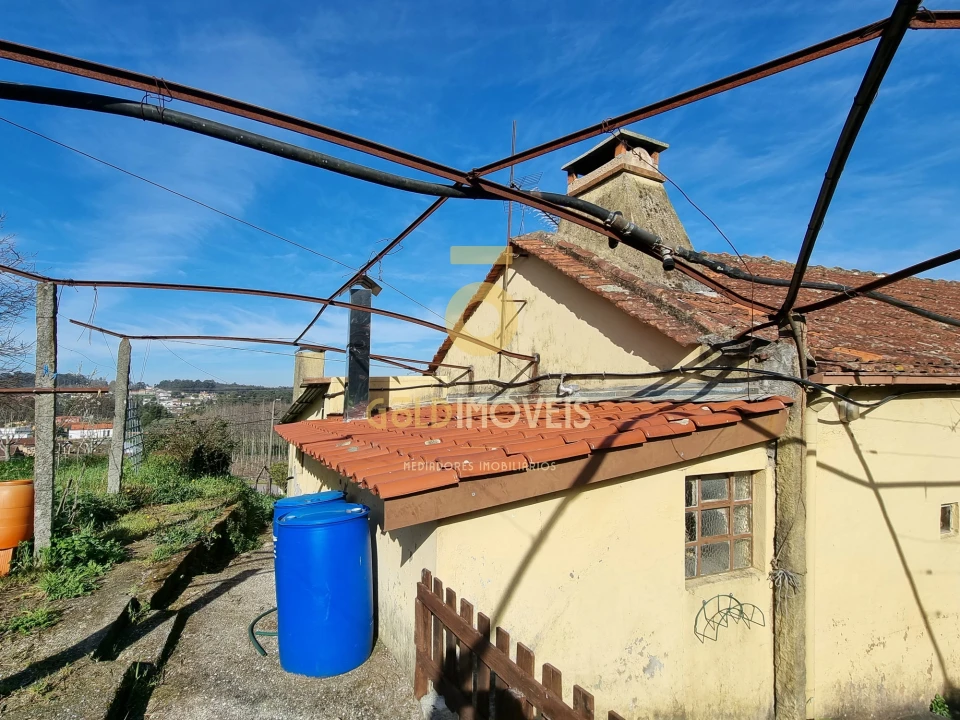 Moradia T5 para Venda em Milheiros de Poiares Foto 13