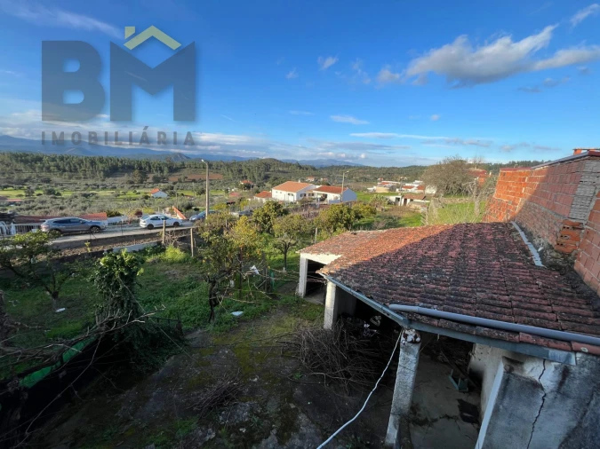 Moradia T0 para Venda em Salgueiro do Campo Foto 3