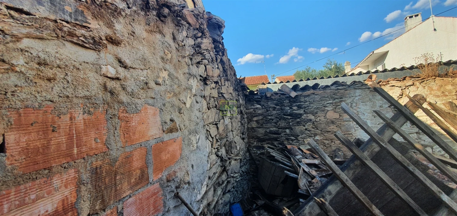 Moradia T1 para Venda em Sarzedas Foto 9