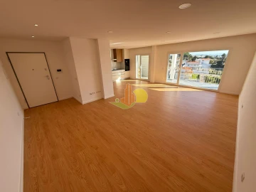 Apartamento T3 para Venda em Tavarede