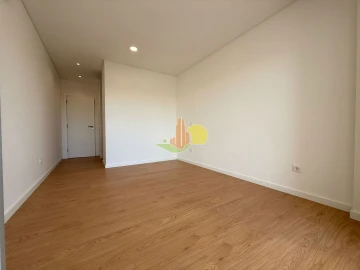 Apartamento T3 para Venda em Tavarede