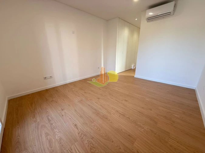 Apartamento T3 para Venda em Tavarede Foto 21