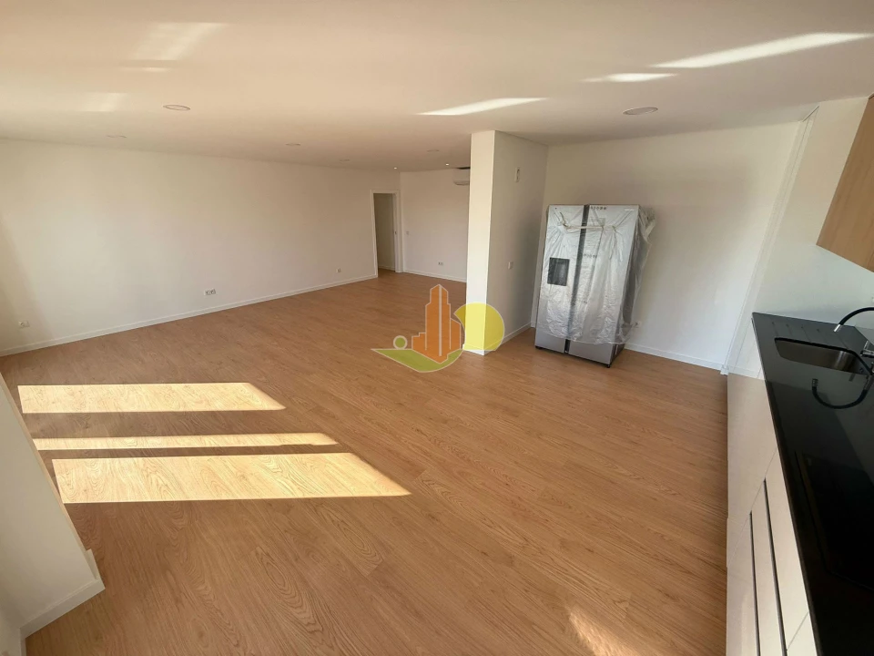Apartamento T3 para Venda em Tavarede Foto 8