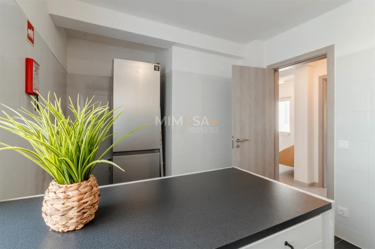 Apartamento T4 para Venda em Ferragudo Foto 13