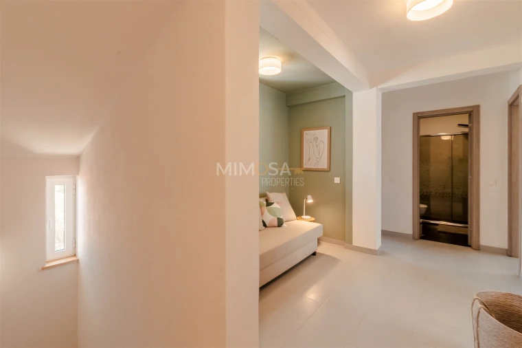 Apartamento T4 para Venda em Ferragudo Foto 15